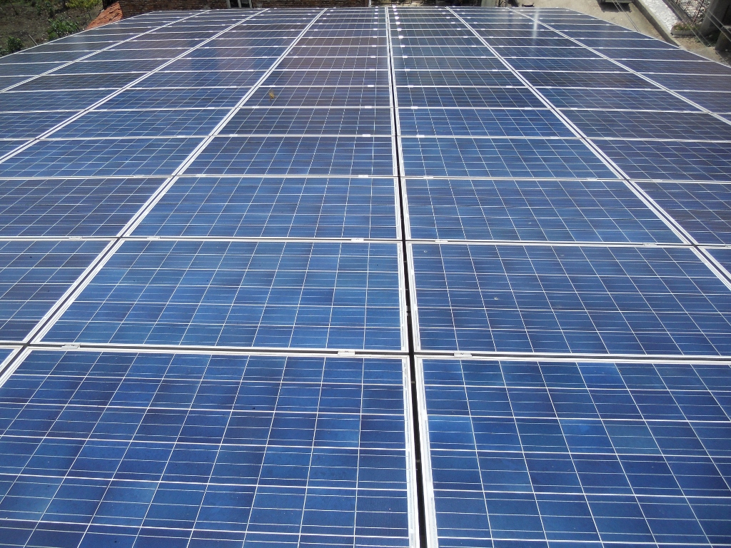 Покривна фотоволтаична система 30kWp Фотоволтаична система 30kWp