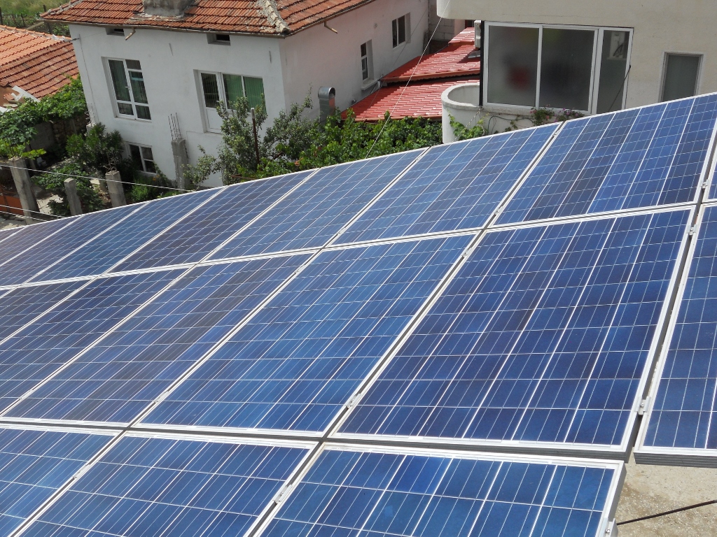 Покривна фотоволтаична система 30kWp Покривна фотоволтаична система 30kWp